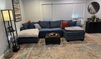 28 Irongate Ln, Aberdeen, NJ 07747