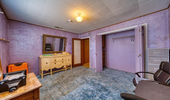 323 L St, Carlsbad, NM 88220