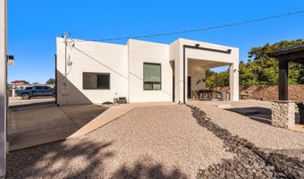 328 Camino Siete Rd SW, Albuquerque, NM 87105