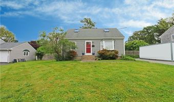 23 Sherman Ln, Middletown, RI 02842