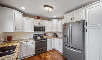 237 19th St SW, Altoona, IA 50009