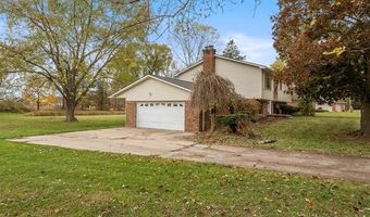 5122 Elizabeth Ln, Almont, MI 48003