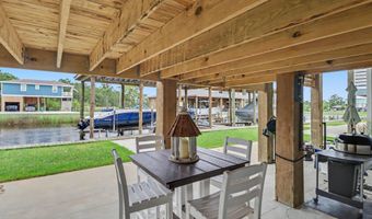 4167 Nineteenth St, Bay St. Louis, MS 39520