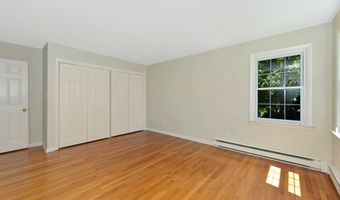 12 Greenfield Dr, Ansonia, CT 06401