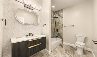 5 Jacqueline Way, North Babylon, NY 11703