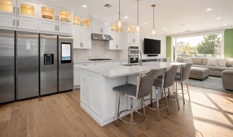 5 Brentwood Cir, Danbury, CT 06810