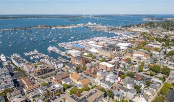 30 Brewer St 3, Newport, RI 02840