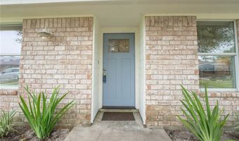 109 Saunders Ln, Aransas Pass, TX 78336