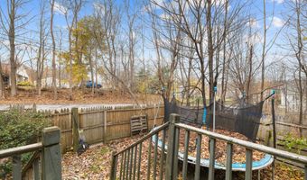 35 E Chestnut St, Augusta, ME 04330