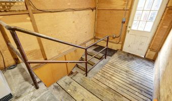 1558 E St, Anchorage, AK 99501
