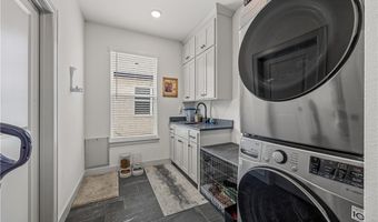 1100 Whistler St, Bentonville, AR 72713
