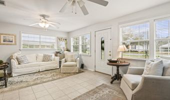 400 Ulman Ave, Bay St. Louis, MS 39520