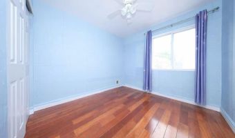 246 Jamie Ln, Staten Island, NY 10312