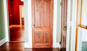 212 Yancey Rd, Arnoldsville, GA 30619