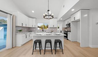 7118 Stanford Ave, La Mesa, CA 91942