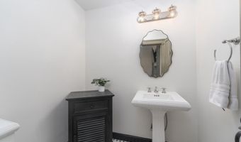 806 S ANN St, Baltimore, MD 21231