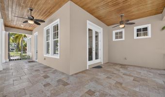 824 ISLEBAY Dr, Apollo Beach, FL 33572