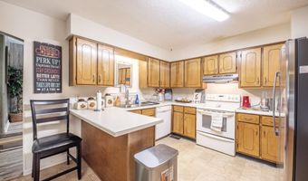 3286 Trussell Rd, Alexander City, AL 35010
