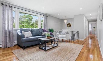 33 Simon Willard Rd, Acton, MA 01720