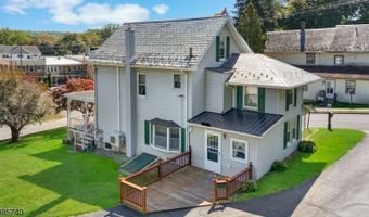 3 Smith St, Andover, NJ 07821