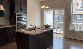 2780 Ashcombe Dr, Ann Arbor, MI 48105