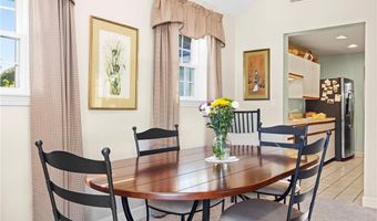 119 Corey Ln, Middletown, RI 02842