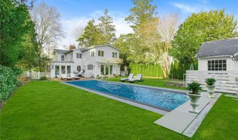 178 S Country Rd, Bellport, NY 11713