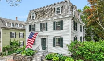 24 Barney St, Newport, RI 02840