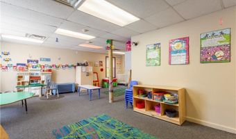 1326 Plainfield St, Cranston, RI 02920