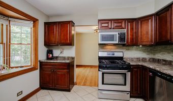 722 N Mavis Ln, Addison, IL 60101