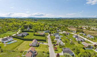 40 Hillview Dr, Bangor, ME 04401