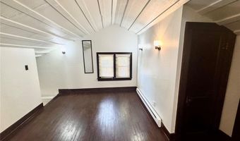 439 E 8th St, Alton, IL 62002