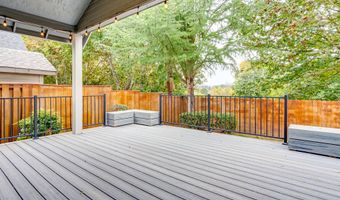 20800 YOSEMITE St, Aurora, OR 97002