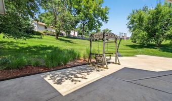 291 Oak Path Ct, Ballwin, MO 63011