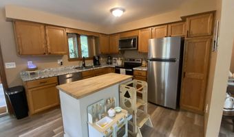 207 Belfast Rd, Albion, ME 04910