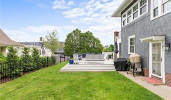 1144 Narragansett Blvd, Cranston, RI 02905