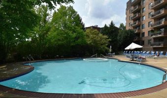 2111 WISCONSIN Ave NW 513, Washington, DC 20007