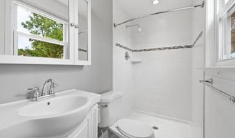 7021 BEDROCK Rd, Alexandria, VA 22306