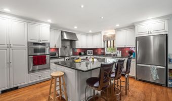 567 Deal Pkwy, Allenhurst, NJ 07711