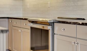 725 Courtyard Ct, Ashland, NE 68003
