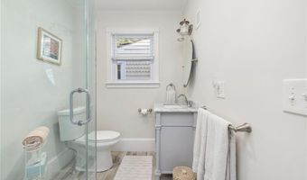 35 Hall Ave, Newport, RI 02840