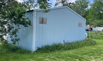 441 E Saint Clair St, Almont, MI 48003