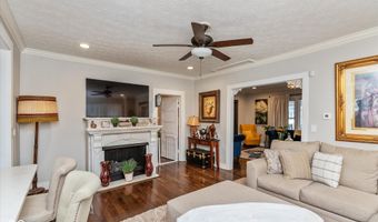 70 S 9th Ave, Beech Grove, IN 46107