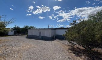 33800 S DAVENPORT Ln, Black Canyon City, AZ 85324