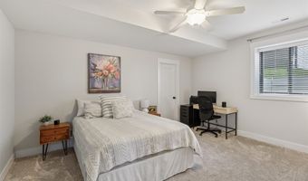 1404 NW Arbor Dr, Ankeny, IA 50023