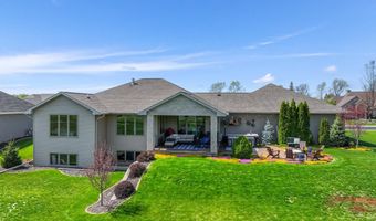 557 ROYAL ST PATS Dr, Wrightstown, WI 54180