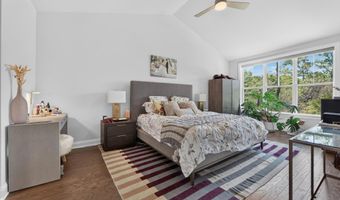 3062 N Spurway Dr, Ann Arbor, MI 48105