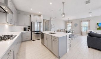 6364 ROADSTEAD Ct, Apollo Beach, FL 33572