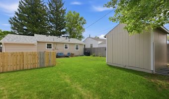 1524 WILLOW Dr, Cheyenne, WY 82001