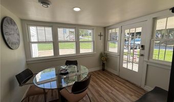 1017 N 10th St, Atchison, KS 66002